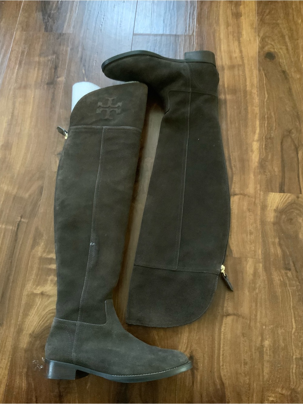 TORY BURCH Simone suede Riding Boots  with sole markings. Barely worn. Sz 5.5. - Picture 6 of 10